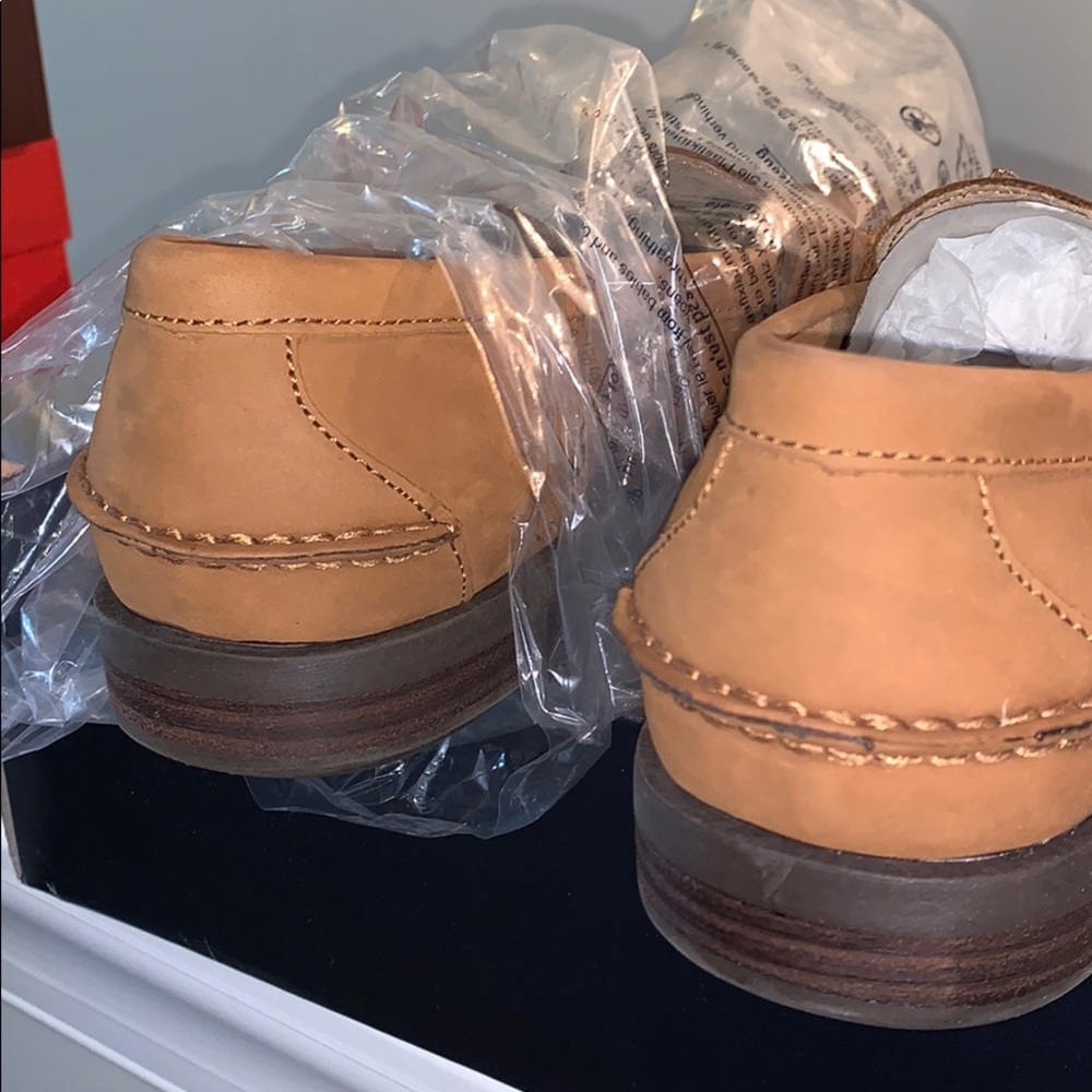 Shoes - Picture 3 of 4